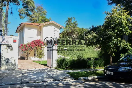 Casa com 3 Quartos para alugar, 250m² no Jardim Europa, São Paulo