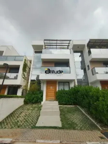 Casa de Condomínio com 4 Quartos para alugar, 212m² no Parque Rincão, Cotia