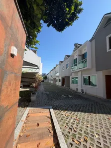 Casa de Condomínio com 4 Quartos para alugar, 90m² no Taquara, Rio de Janeiro