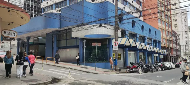 Ponto Comercial à venda, 450m² no Centro, Florianópolis