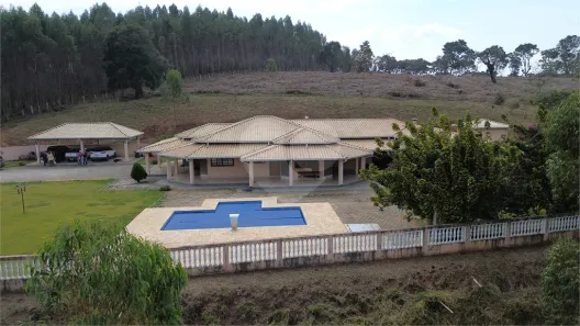 Casa com 4 Quartos à venda, 730m² no Extrema, Extrema