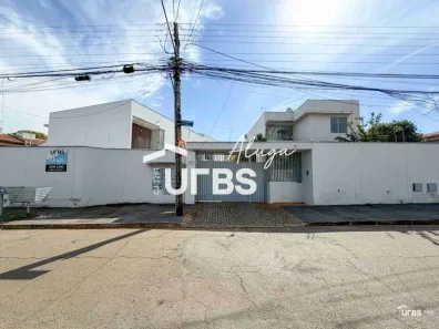 Sobrado com 3 Quartos para alugar, 140m² no Santa Genoveva, Goiânia
