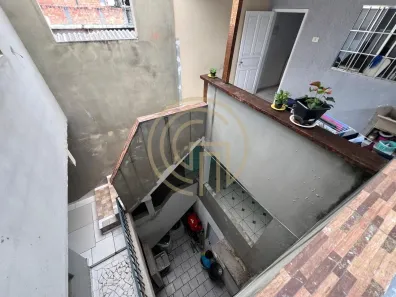 Casa com 6 Quartos à venda, 200m² no Guarapiranga, São Paulo