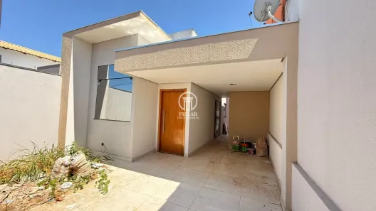 Casa com 3 Quartos à venda, 80m² no Carmelo, Montes Claros
