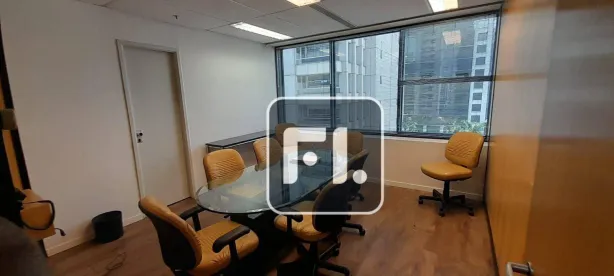 Sala Comercial para venda ou aluguel, 111m² no Vila Olímpia, São Paulo
