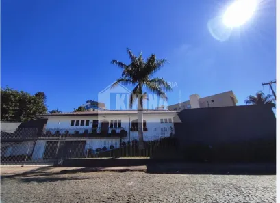 Casa com 4 Quartos para alugar, 238m² no Jardim Carvalho, Ponta Grossa