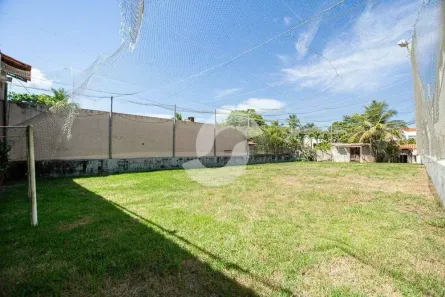 Lote/Terreno à venda, 803m² no Camboinhas, Niterói