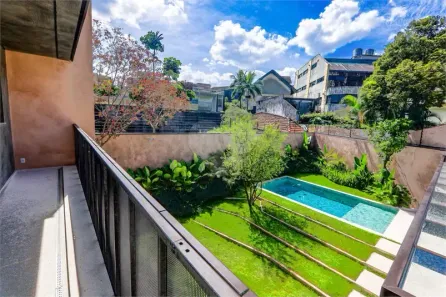 Sobrado com 4 Quartos à venda, 730m² no Vila Madalena, São Paulo