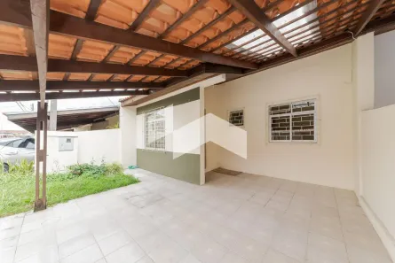 Casa de Condomínio com 3 Quartos para alugar, 58m² no Cajuru, Curitiba