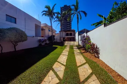 Casa com 5 Quartos à venda, 250m² no Centro, Pirassununga
