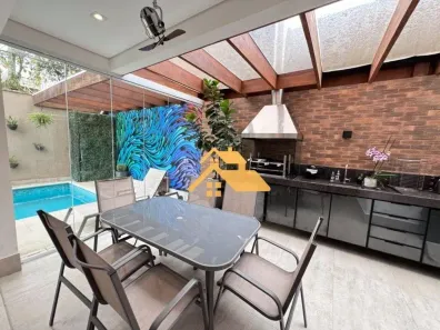 Casa com 5 Quartos para alugar, 300m² no Bairro de Juquehy, São Sebastião