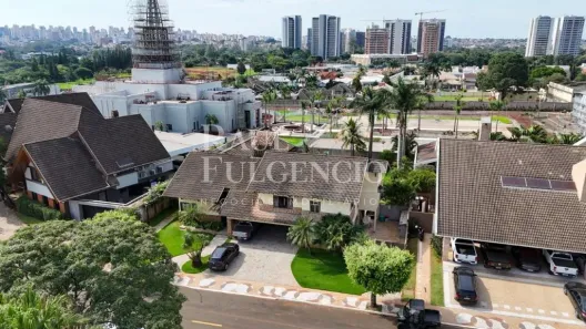 Casa de Condomínio com 4 Quartos para alugar, 650m² no Jardim São Jorge, Londrina