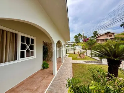 Casa com 3 Quartos à venda, 243m² no Jardim Maluche, Brusque