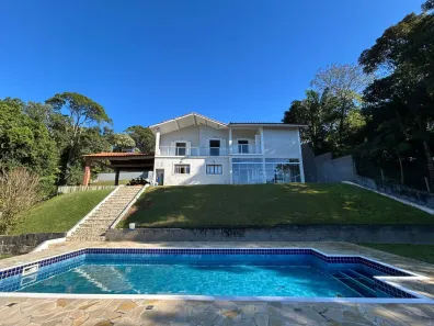 Casa com 4 Quartos para alugar, 274m² no Caraguatá, Mairiporã