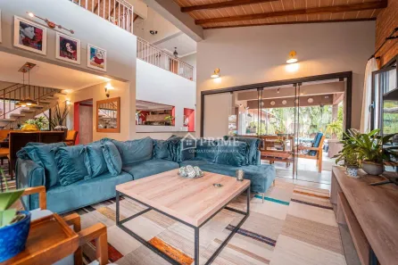 Casa de Condomínio com 3 Quartos para alugar, 350m² no Paisagem Renoir, Cotia