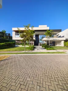 Casa de Condomínio com 4 Quartos à venda, 350m² no Centro, Eusébio