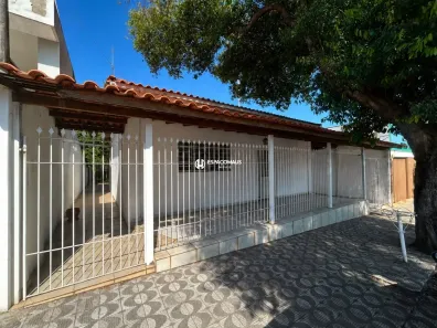 Casa com 2 Quartos para alugar, 229m² no Centro, Indaiatuba
