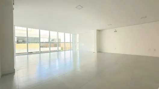 Sala Comercial para alugar, 66m² no Rio Tavares, Florianópolis