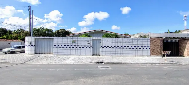 Casa com 3 Quartos à venda, 200m² no Imbiribeira, Recife