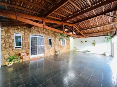 Casa com 3 Quartos à venda, 135m² no Jardim García, Campinas