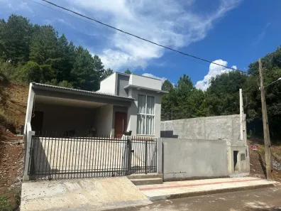 Casa com 3 Quartos à venda, 155m² no Municípios, Caçador