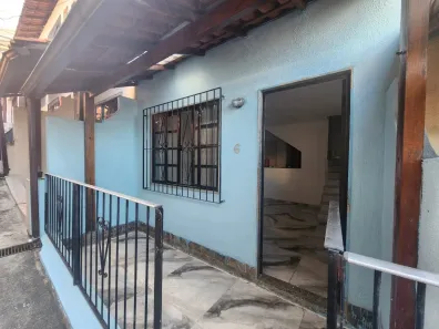 Casa com 2 Quartos para alugar, 70m² no Vila Valqueire, Rio de Janeiro