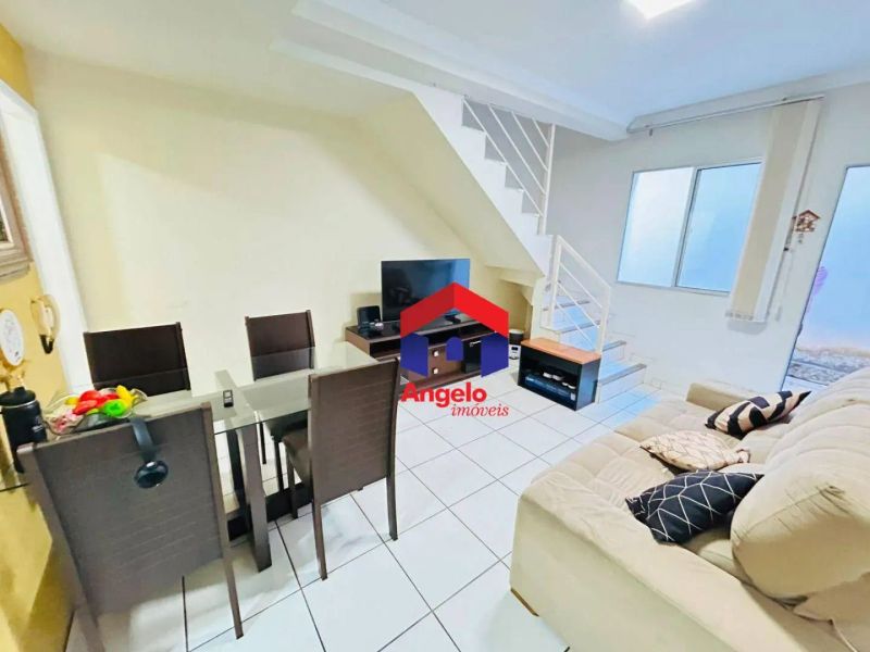 Casa com 2 quartos — Santa Mônica, Belo Horizonte