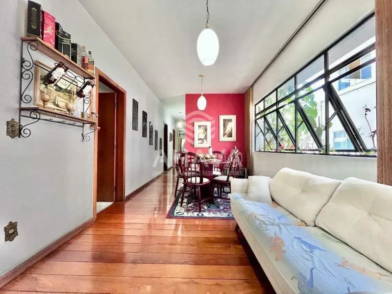 Apartamento com 3 quartos — Santa Amélia, Belo Horizonte