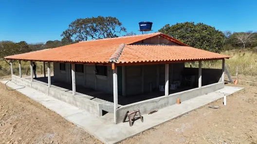 Fazenda/Sítio com 3 Quartos à venda, 35m² no , Piracanjuba