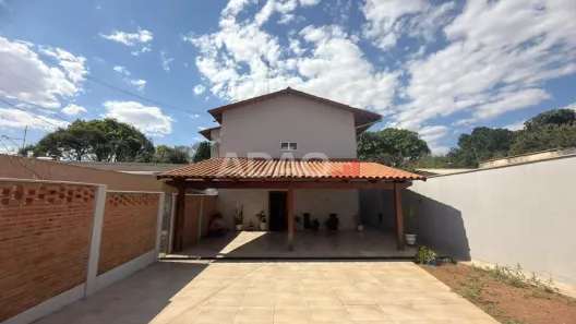 Casa com 5 Quartos à venda, 222m² no Jardim Goiás, Goiânia