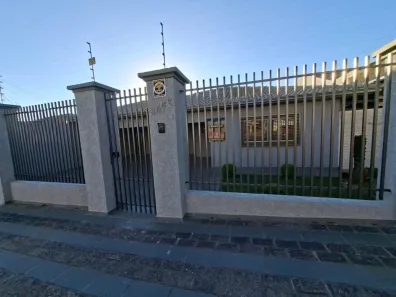 Casa com 3 Quartos à venda, 238m² no Jardim Carvalho, Ponta Grossa