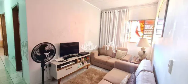 Casa com 2 Quartos à venda, 60m² no Califórnia, Londrina