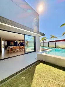 Sobrado com 5 Quartos à venda, 352m² no Jardins França, Goiânia