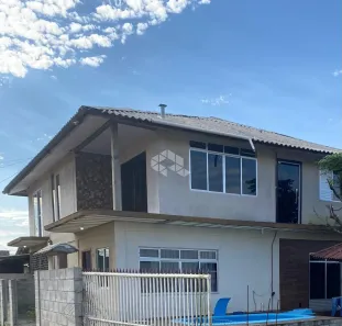 Casa com 3 Quartos à venda, 300m² no Passagem do Massiambú, Palhoça