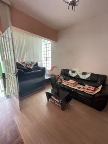 Casa com 5 Quartos à venda, 300m² no Centro, Nova Lima