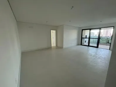 Apartamento com 3 Quartos à venda, 132m² no Jardim Aclimação, Cuiabá