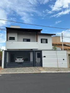 Sobrado com 3 Quartos à venda, 227m² no Jardim Galante, Cedral