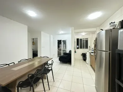 Apartamento com 2 Quartos à venda, 65m² no Barreiros, São José