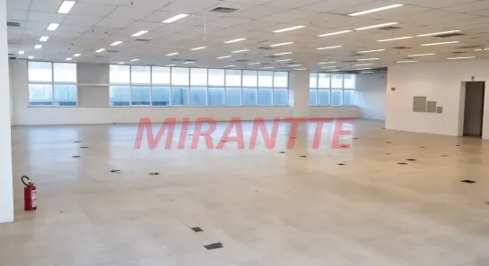 Sala Comercial para alugar, 1820m² no Jardim das Laranjeiras, São Paulo