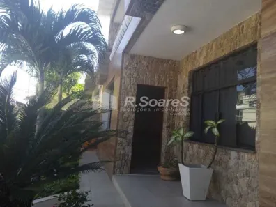Casa de Condomínio com 3 Quartos à venda, 384m² no Vila Valqueire, Rio de Janeiro