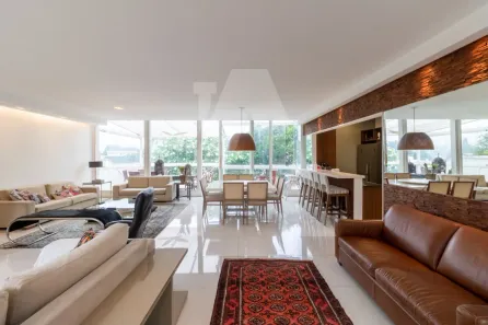 Casa com 4 Quartos à venda, 300m² no Pacaembu, São Paulo
