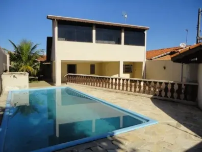 Sobrado com 4 Quartos à venda, 200m² no Cidade Jardim, Taubaté