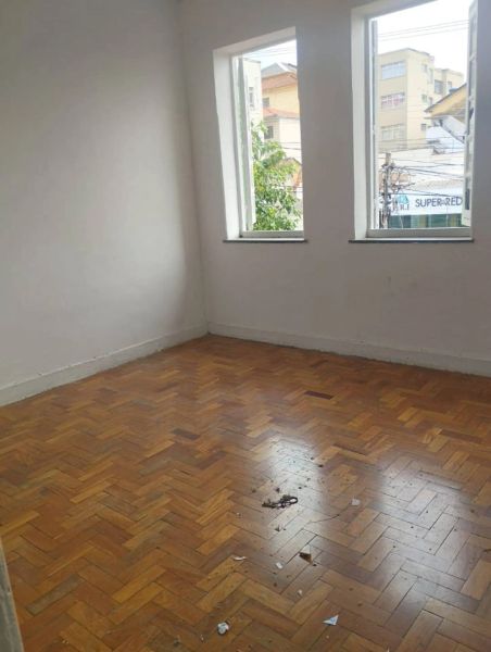 Casa com 4 quartos — Barroca, Belo Horizonte