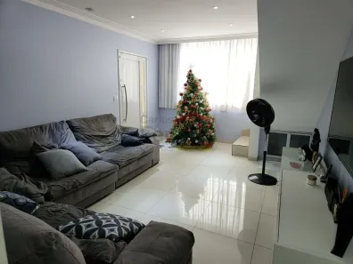 Sobrado com 4 Quartos à venda, 215m² no Vila Iório, São Paulo