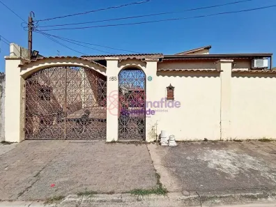 Casa com 3 Quartos à venda, 220m² no Jardim Estádio, Jundiaí
