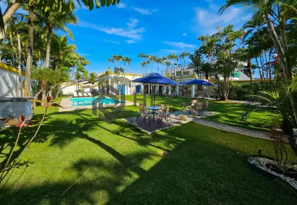 Casa com 6 Quartos à venda, 300m² no Balneário Praia do Pernambuco, Guarujá