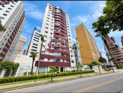 Apartamento com 3 Quartos para alugar, 88m² no Água Verde, Curitiba