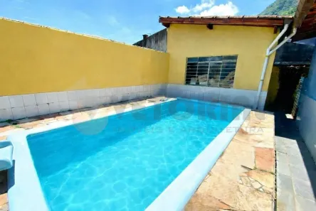 Casa com 4 Quartos à venda, 115m² no Jardim Terralão, Caraguatatuba