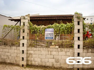 Lote/Terreno à venda, 261m² no Adhemar Garcia, Joinville