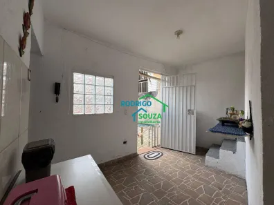 Casa com 3 Quartos à venda, 100m² no Vila Veloso, Carapicuíba